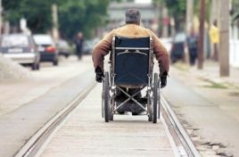 Tot mai multe persoane cu dizabilităţi sunt angajate în câmpul muncii